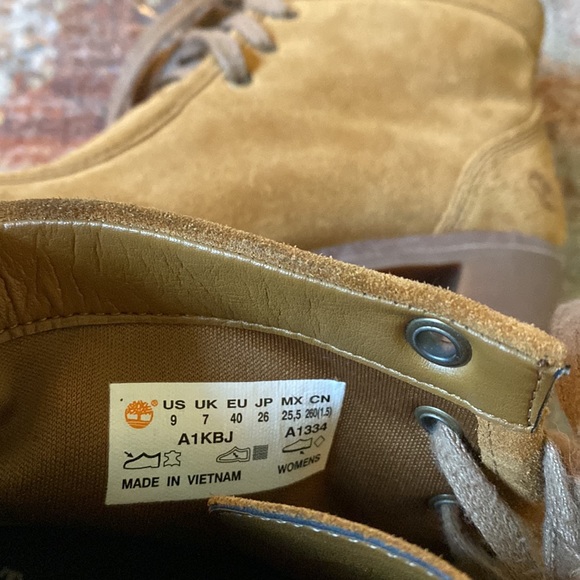 Timberland Booties size 9 - Picture 6 of 8